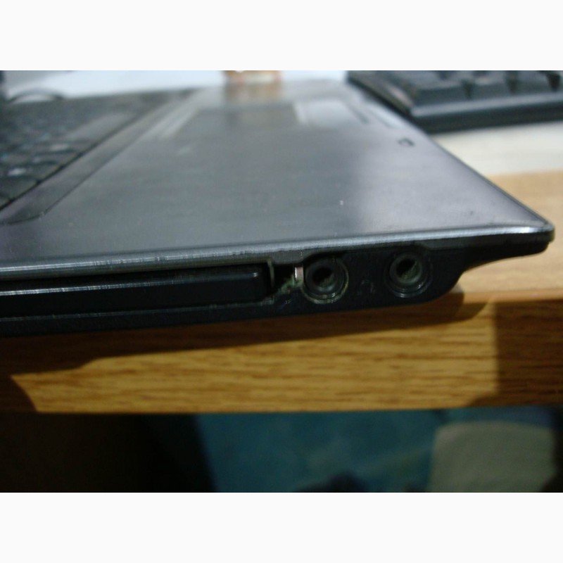 Фото 7. Двухъядерный ноутбук Asus F5RL на Intel Core 2 Duo 1.5GHz с дефектами