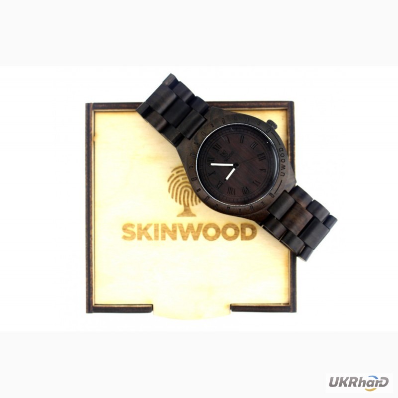 Фото 2. Деревянные наручные часы Black Uwood