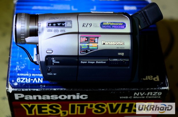Фото 3. Аналоговые видеокамеры Panasonic