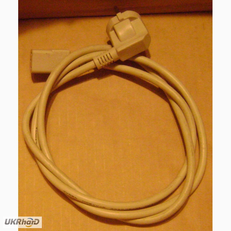 Фото 15. Сетевой шнур ( кабель питания ) для компьютера