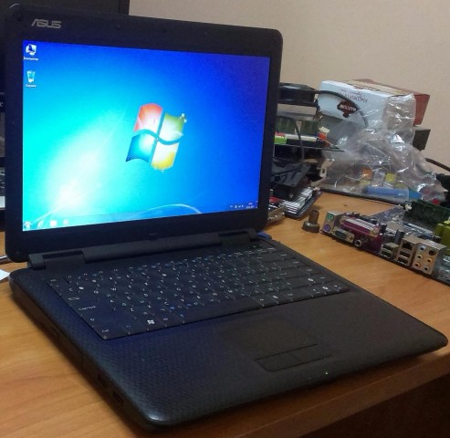 Надежный ноутбук Asus P81IJ (в отличном состоянии)