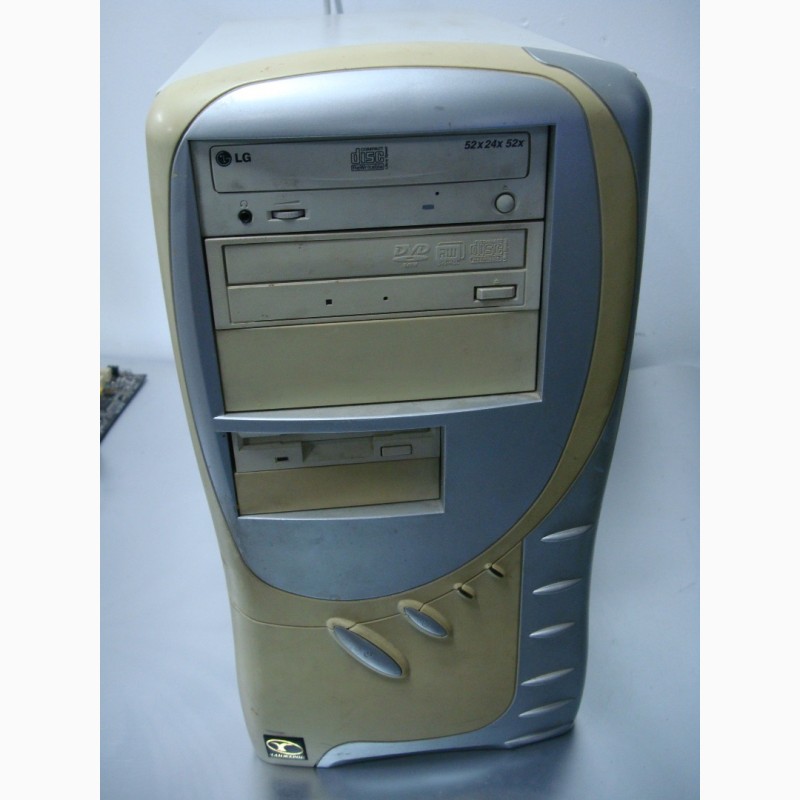 Фото 2. Недорогой компьютер на Intel Pentium 4 1, 4GHz