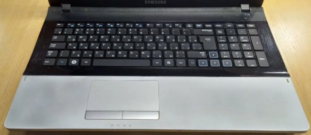 Фото 2. Большой игровой ноутбук Samsung NP300E7A (core i5, 8 гиг)