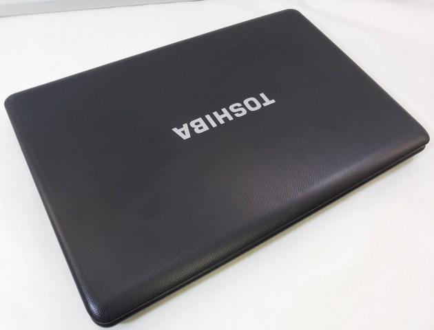 Фото 2. Красивый ноутбук Toshiba Satellite C660 (core i3, 4 гига)