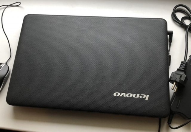 Фото 2. Надежный ноутбук Lenovo G550 (отличное состояние)