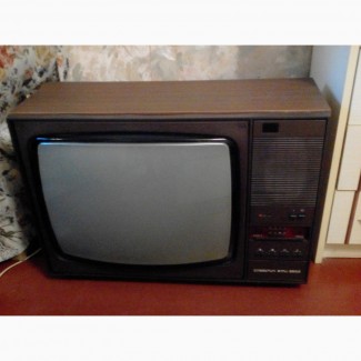 Продам цветной советский телевизор
