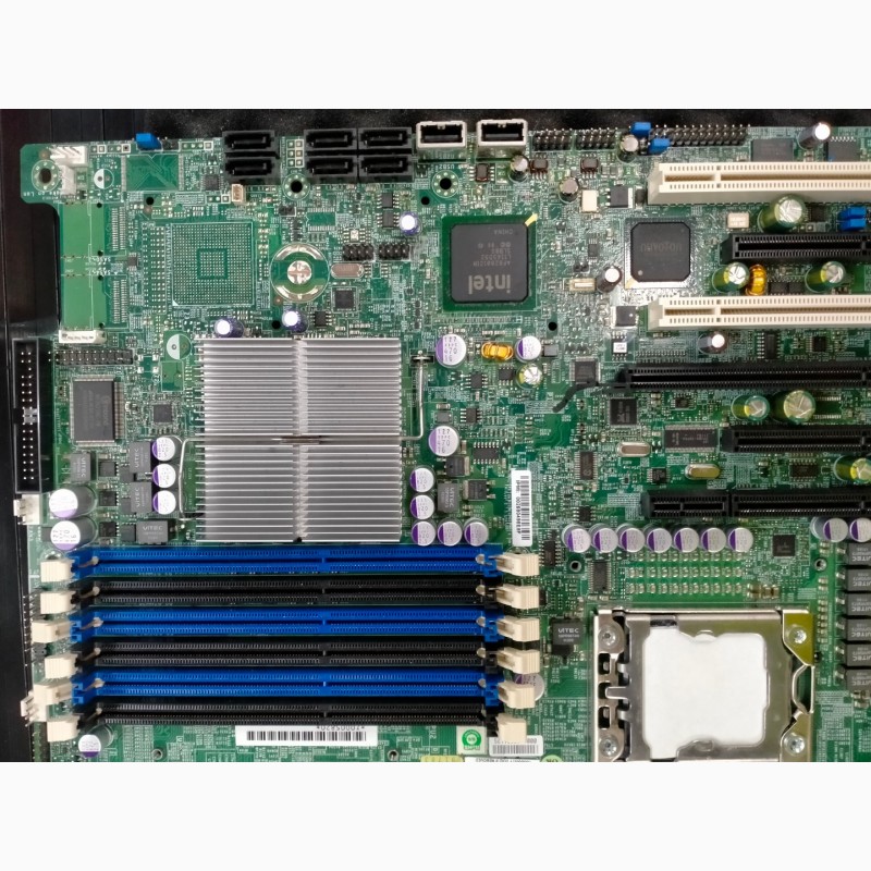Фото 5. Материнська плата Supermicro X8DTi-F (LGA1366, Intel 5520, PCI-Ex16)