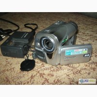 Продам цифровую видеокамеру Panasonic NV-GS35