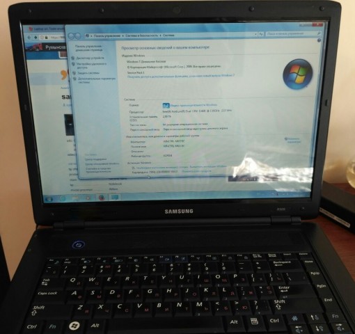 Двухядерный ноутбук Samsung R509
