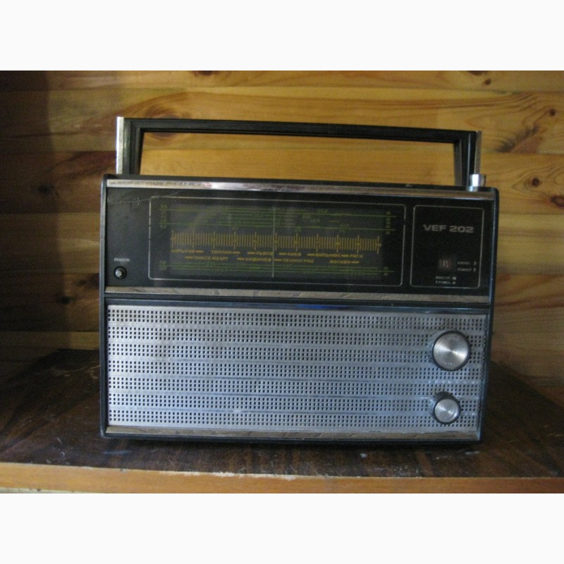Фото 2. Продам радиоприёмник VEF 202 70 годов