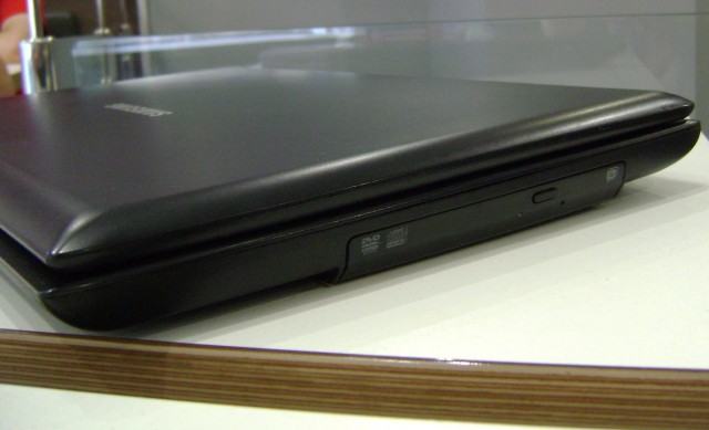 Фото 6. Большой ноутбук Samsung E271 (как новый)