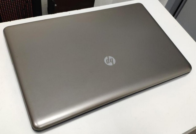 Фото 2. Надежный ноутбук HP 630 (core i3, 4 гига, тянет танки)