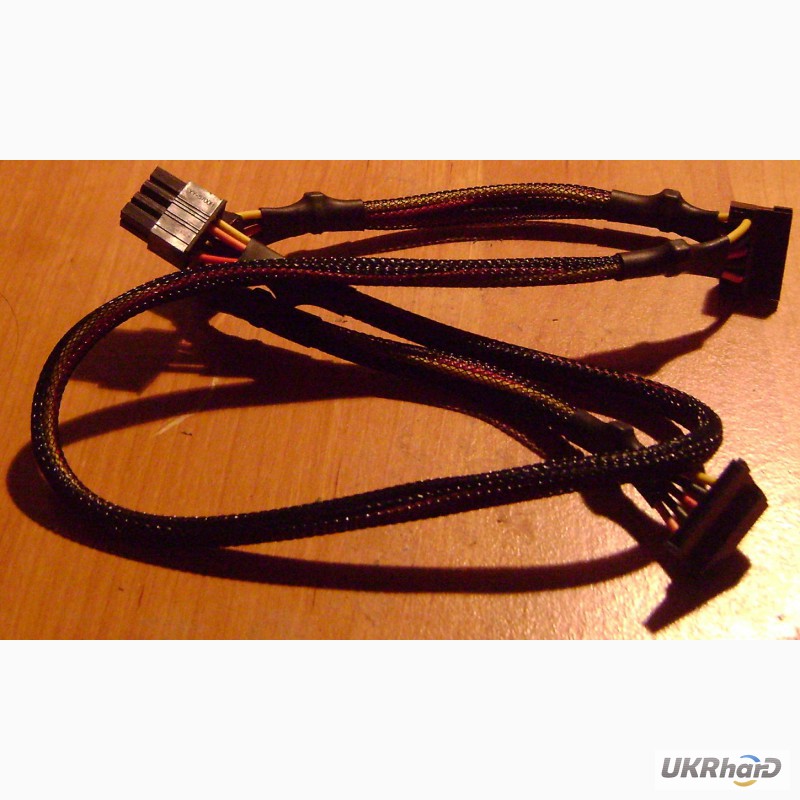 Фото 8. Модульный кабель SATA (тройной, 8pin) для блока питания