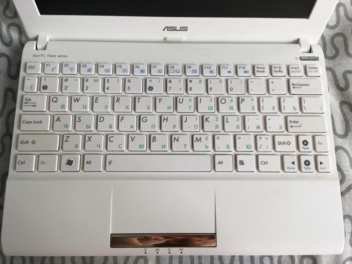 Фото 2. Быстрый и белоснежный нетбук Asus Eee PC 1025C 10.1