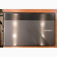 Ноутбук Samsung 300E по частям