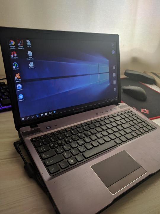 Игровой ноутбук в хорошем состоянии Lenovo Z570