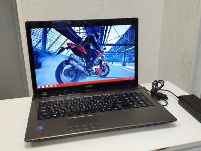 Большой игровой ноутбук Acer Aspire 7750ZG