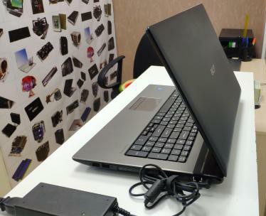 Фото 2. Большой игровой ноутбук Acer Aspire 7750ZG