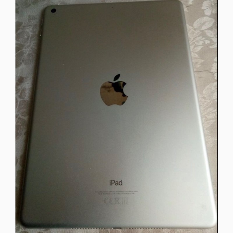 Продам iPad 2018 32GB