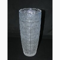 Продам хрустальную вазу 30 см Glasspo Хрусталь резной