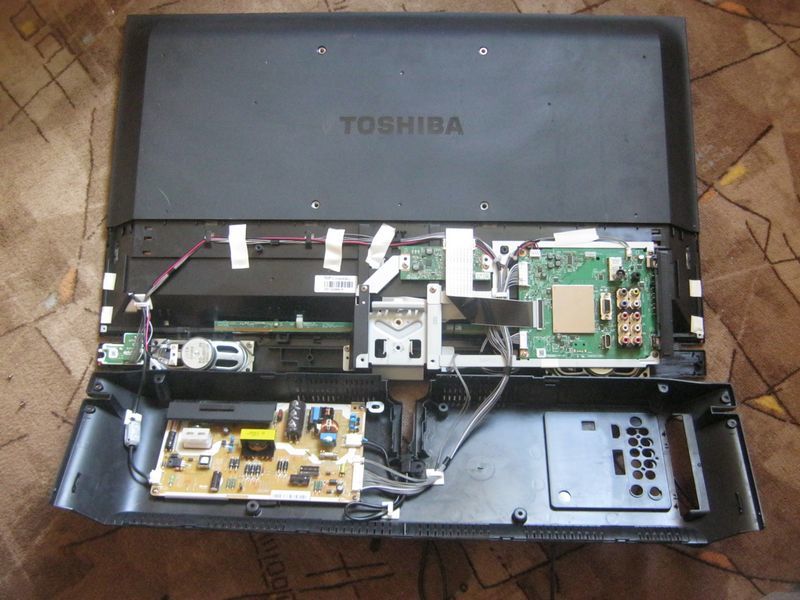 Фото 2. LED телевизор Toshiba 32P2306 на запчасти