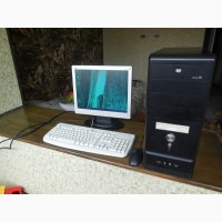 Компьютер в сборе - системный блок, монитор, клавиатура, мышка