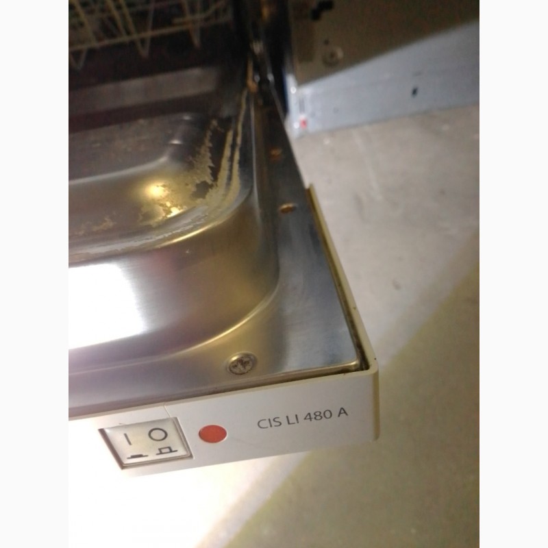 Фото 3. Посудомоечная машина Ariston CIS LI 480 A