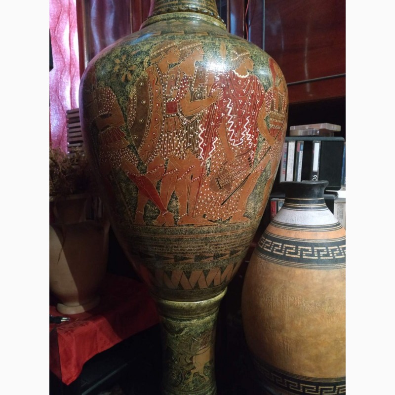 Фото 12. Большая ваза с крышкой 1 м. 14 см, и ваза 1м.45см. Гончарная работа(глина).За две вазы