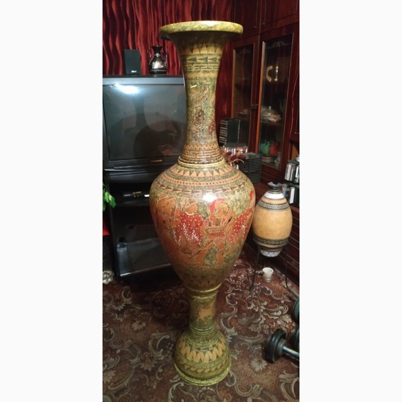 Фото 8. Большая ваза с крышкой 1 м. 14 см, и ваза 1м.45см. Гончарная работа(глина).За две вазы