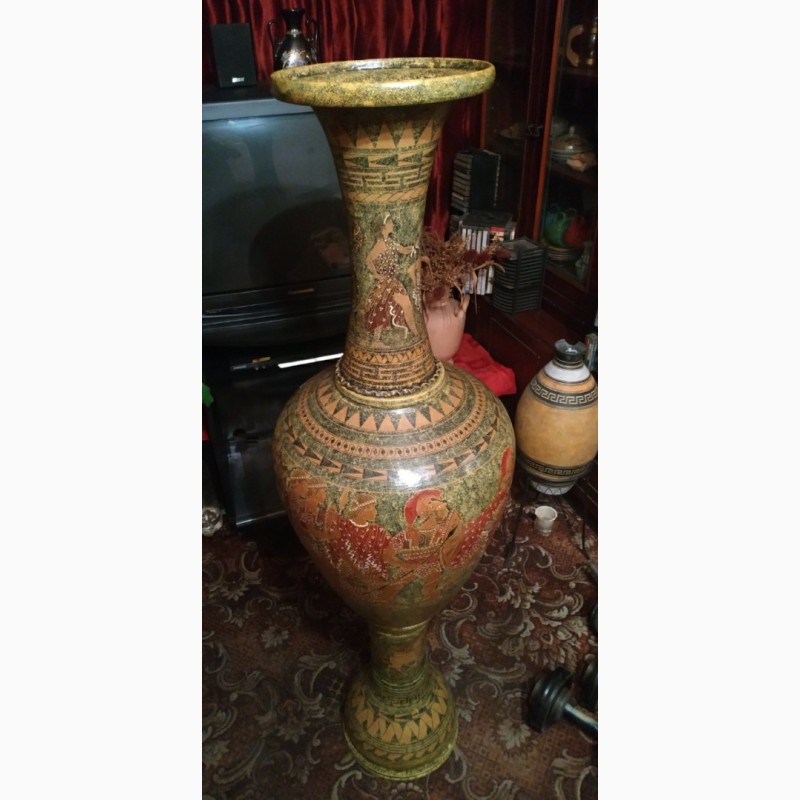 Фото 9. Большая ваза с крышкой 1 м. 14 см, и ваза 1м.45см. Гончарная работа(глина).За две вазы