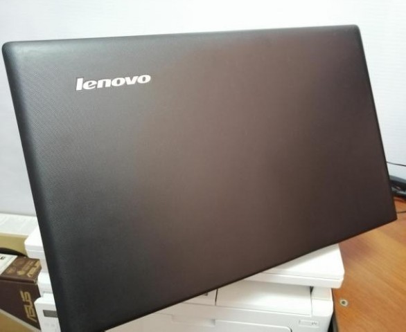 Фото 2. Большой игровой ноутбук Lenovo G700 (идеал)