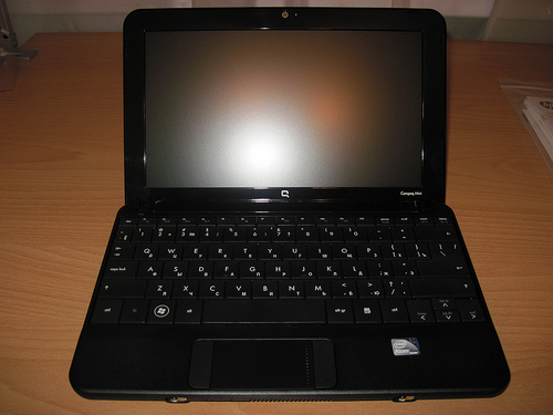 Фото 2. Полностью рабочий двух ядерный нетбук HP Compaq Mini 110c-1000