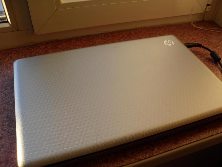Фото 4. Отличный ноутбук HP G62( 4ядра 4гига, батарея 2видеокарты )