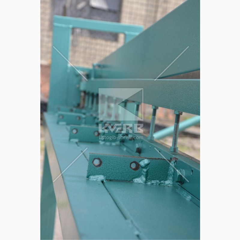 Фото 4. Гільйотина для листового металу Ja-Mech 2040 мм призначена для порізки листової сталі