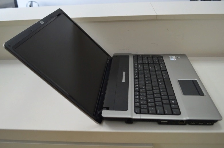 Фото 2. Большой и надежный ноутбук HP Compaq 6820s (батарея 1час)