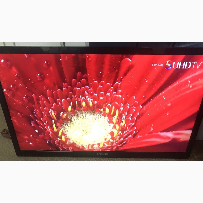 Фото 2. Большой Лед телевизор BRAVIS LED-LH4021BF 40 с T2