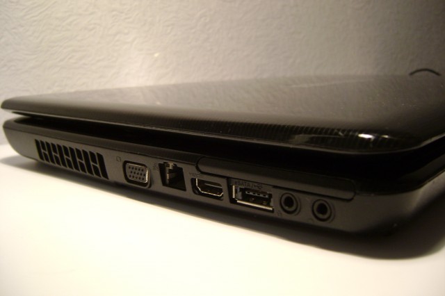 Фото 4. Большой игровой ноутбук Toshiba Satellite L555 (core i5, 8 гиг, как новый)