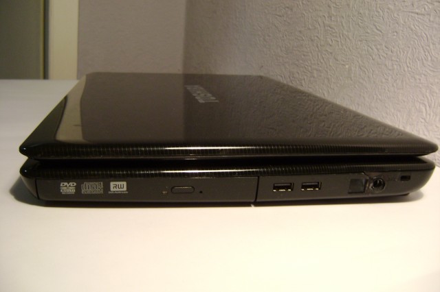 Фото 5. Большой игровой ноутбук Toshiba Satellite L555 (core i5, 8 гиг, как новый)